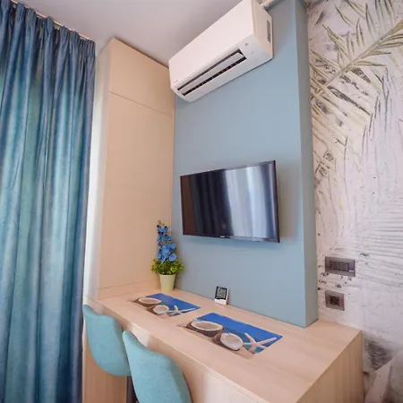 Foa Blue מאמאיה